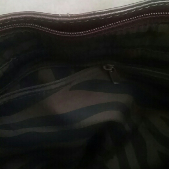 Burgundy Handbag - Picture 2 of 4