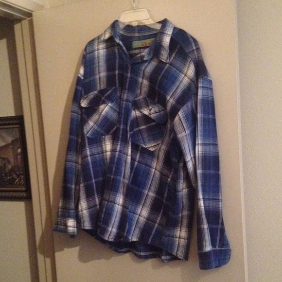 Outerwear - oversized blue flannel