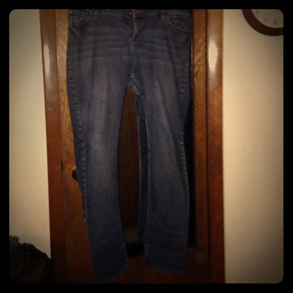 Skinny jeans and blouse bundle