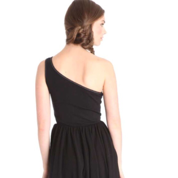 πΆ American Apparel One Shoulder Dress πΆ - Picture 2 of 3