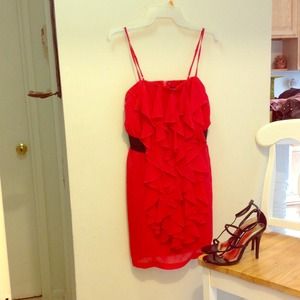 Gorgeous red ruffled dress with elastic waist