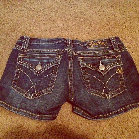 Miss Me shorts ❤️
