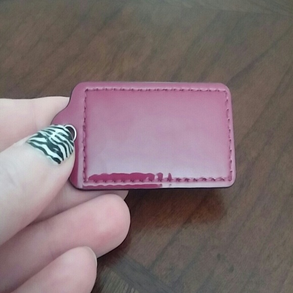 ❌SOLD❌ Coach Large Raspberry Hang Tag - Picture 2 of 3