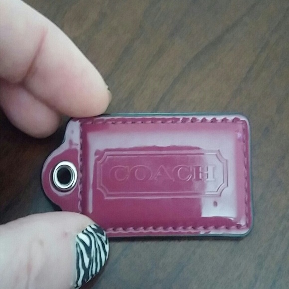 ❌SOLD❌ Coach Large Raspberry Hang Tag - Picture 3 of 3