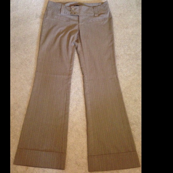 Classy yet cute dress pants!