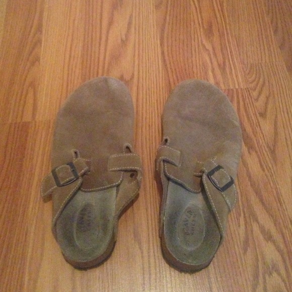 Beaver creek shoes. Only worn a few times. Size 9