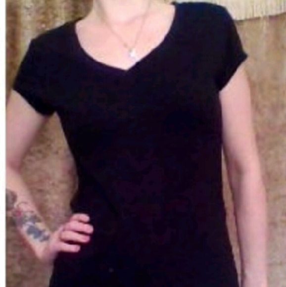 Black cap sleeve t-shirt