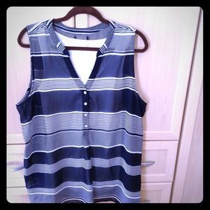 🔹Navy and White Tanktop🔹