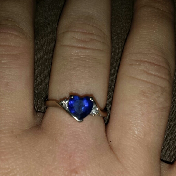 Beautiful blue heart ring