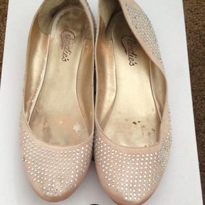 Ballerina flats.