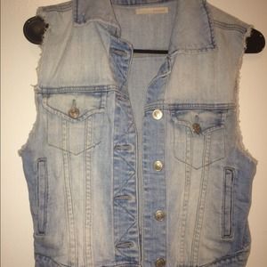 Jean Vest