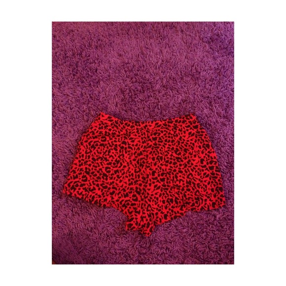 High Rise Shorts - Picture 2 of 3