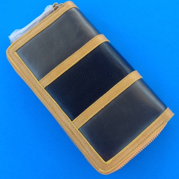 Yellow Zip Wallet - Picture 4 of 4