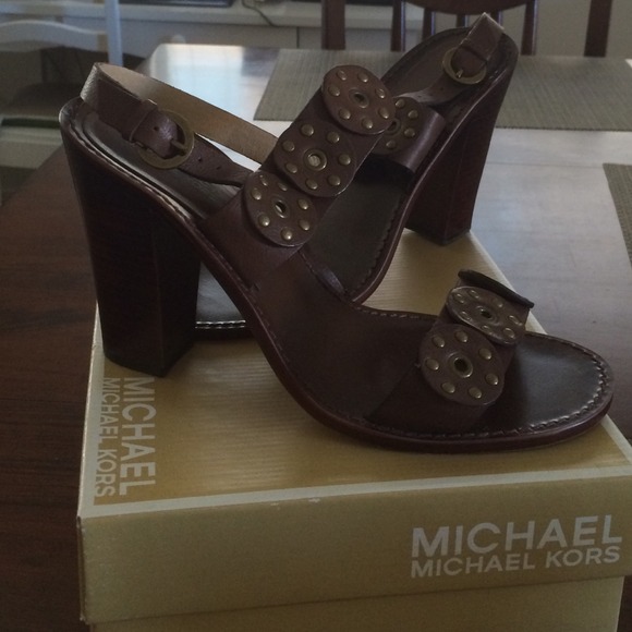 Gorgeous Michael Kors Brown Studded Heels - Picture 2 of 3