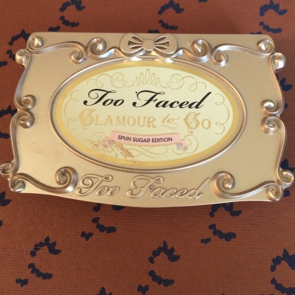 Too faced pallet