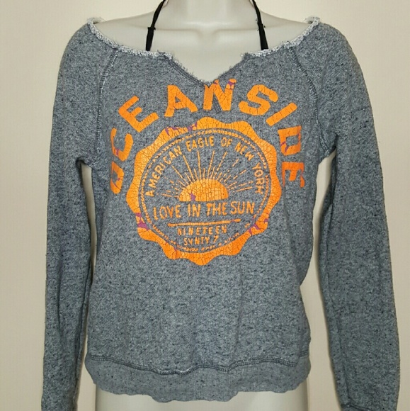 ??American eagle Light sweater??
