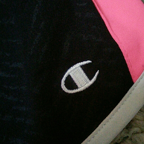 Sport shorts - Picture 2 of 3