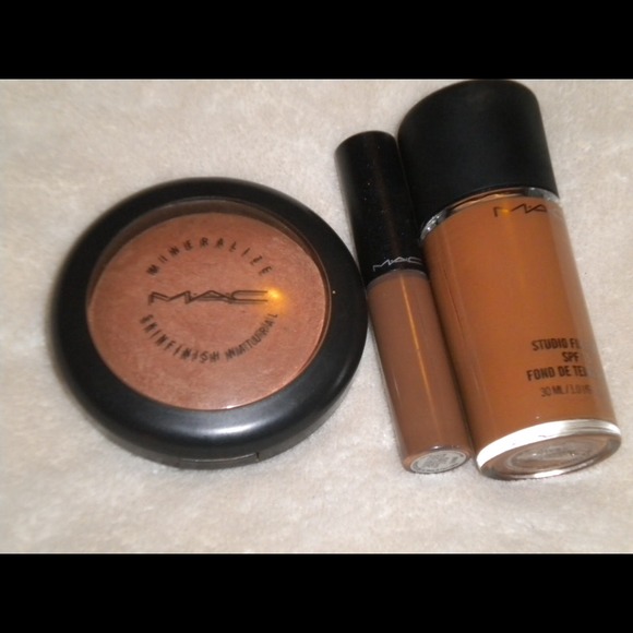 🎀🎀MAC MSF DEEP DARK🎀🎀