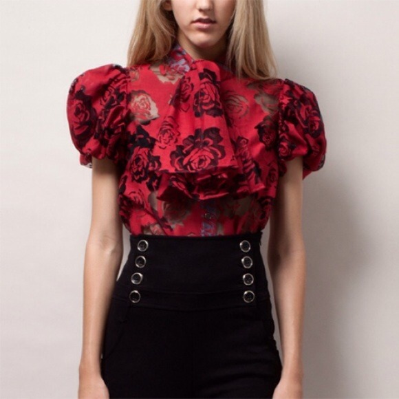 Garcia red rose lace blouse