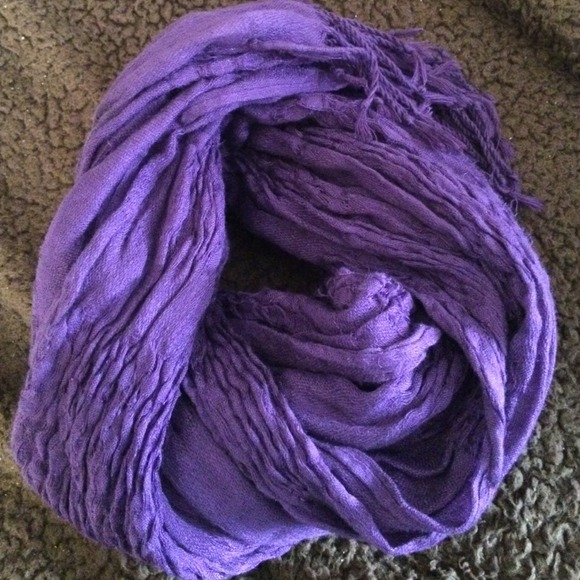 Purple old navy scraf