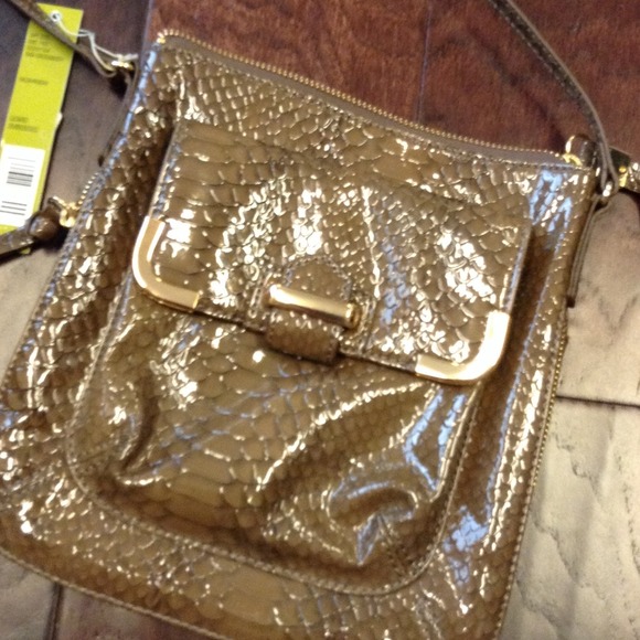 🔴SOLD BUNDLE🔴Gianni Bini crossbody bag