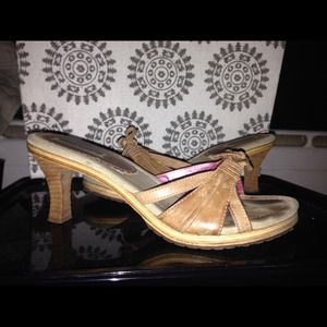 Steve Madden kitten heel sandals