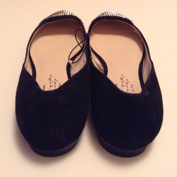 Brand new  studded Zara flat shoes size 6 1/2 - Picture 3 of 4