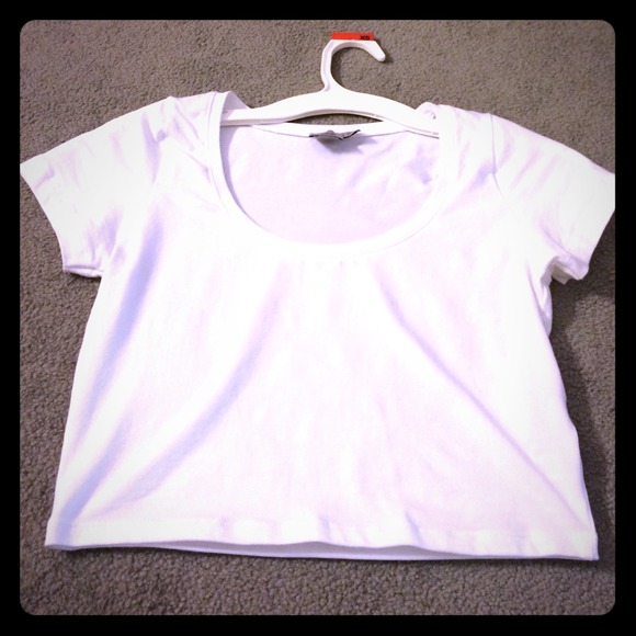 White Cropped Tee