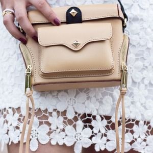 Craig Camera crossbody