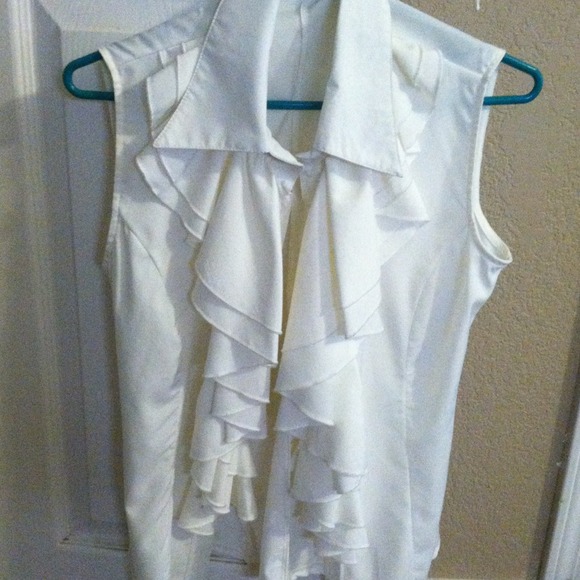 Off white ruffle blouse - Picture 1 of 4