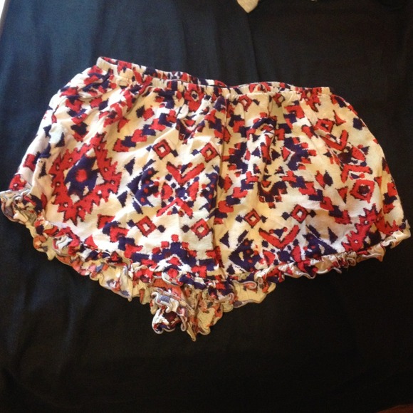 soft aztec flowy shorts
