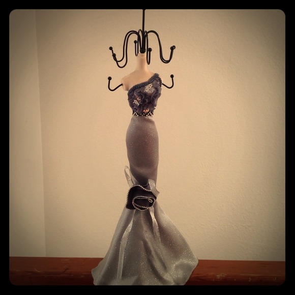 Jewelry stand