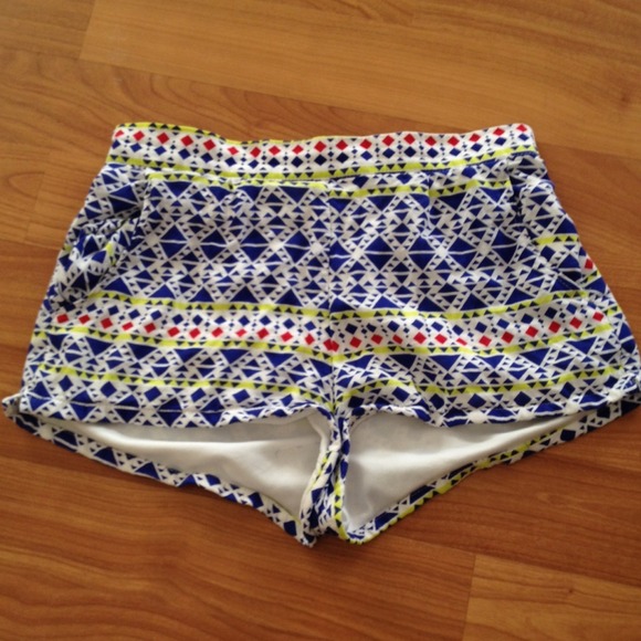 flowy loose patterned shorts