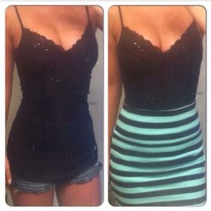 🎀 Black Guess spaghetti lace top xs 🎀