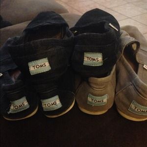 Toms