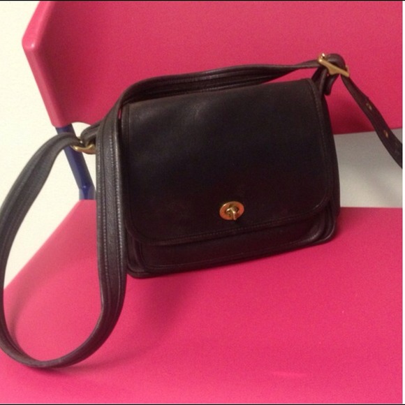 Vintage Coach Bag⏬ reduced to $ 35‼️