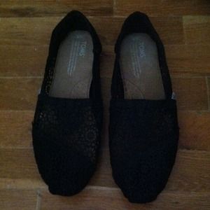 Sold ..Toms very cute pattern