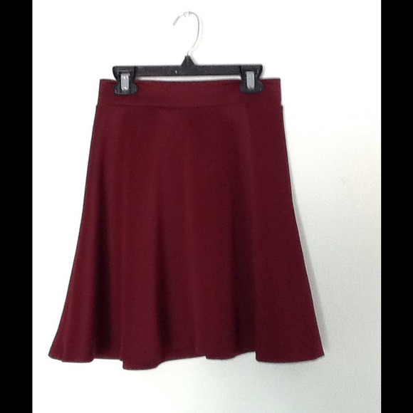 Charlotte Russe maroon skater skirt