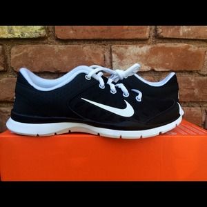 Nike Flex Trainer 3 - Women's Size 6