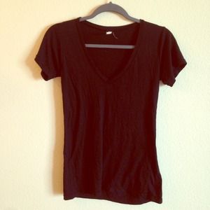 Frenchi V-Neck Tee