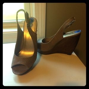 @ bundle @ reserved Jessica Simpson wedge sandals
