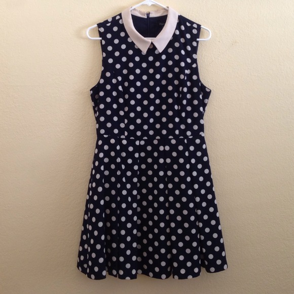 Polka dotted french collar navy sleeveless dress