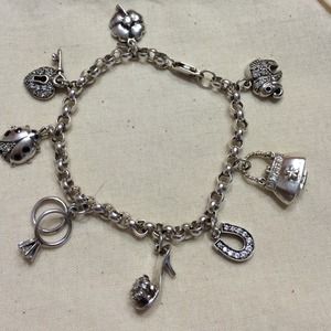 Silver 7 charms Bracelete 🍀