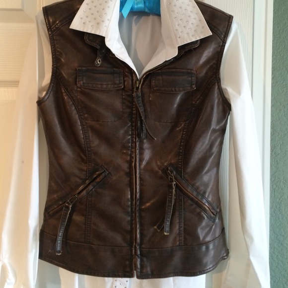 Leather jacket - Picture 1 of 4