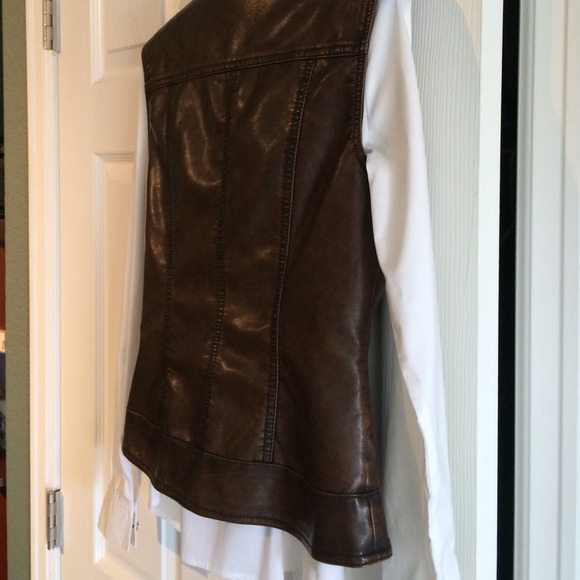 Leather jacket - Picture 4 of 4