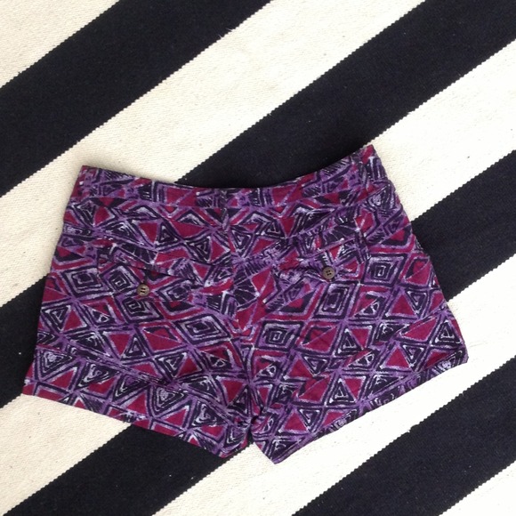 Patterned linen purple shorts 😍😍 - Picture 3 of 4