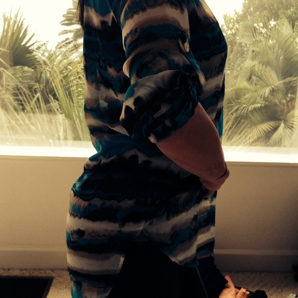 Blouse... - Picture 2 of 3