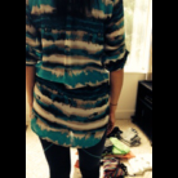 Blouse... - Picture 3 of 3