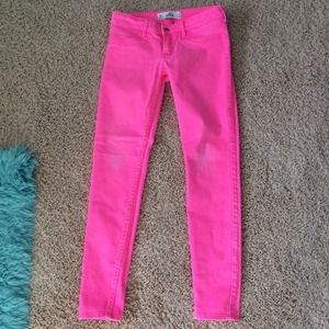 hot pink hollister jeans!