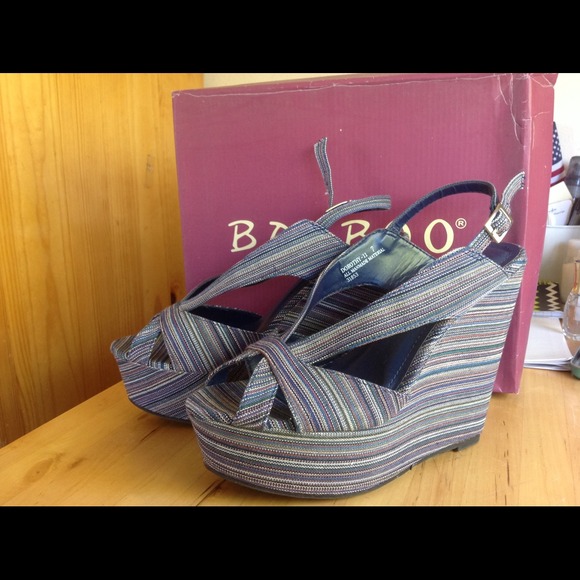 Wedge - Picture 2 of 3